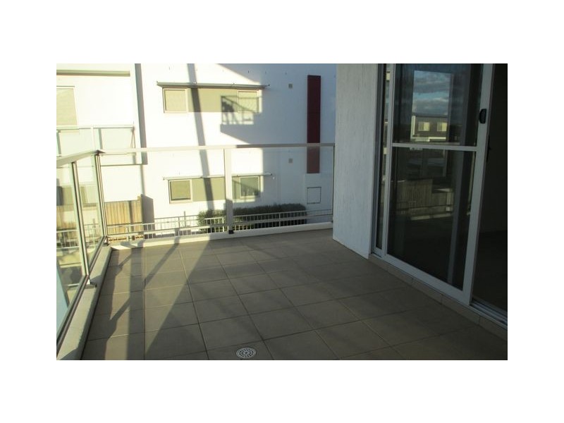 40/329 Flemington Road, Franklin ACT 2913