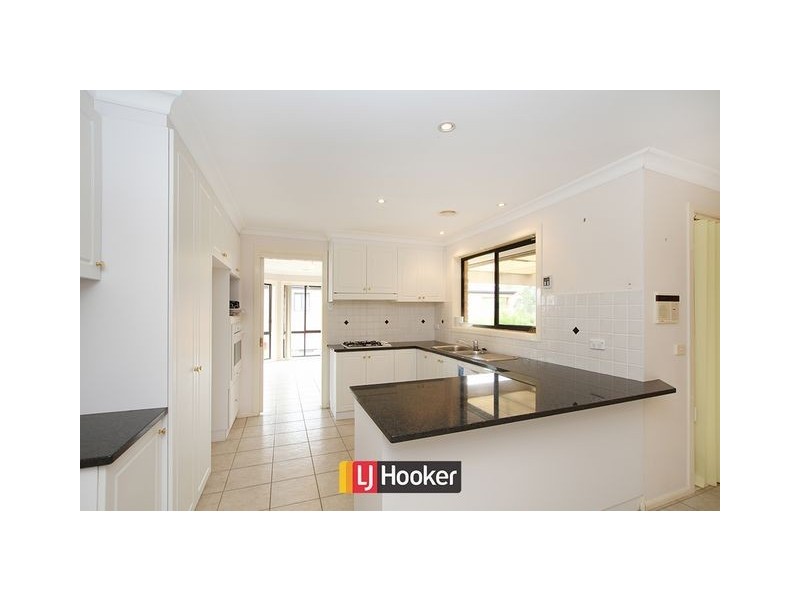 2 Lindwall Place, Nicholls ACT 2913