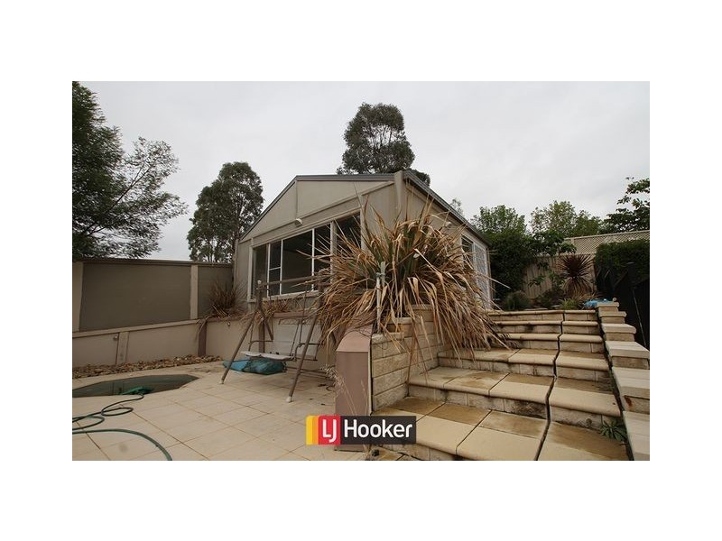 2 Lindwall Place, Nicholls ACT 2913