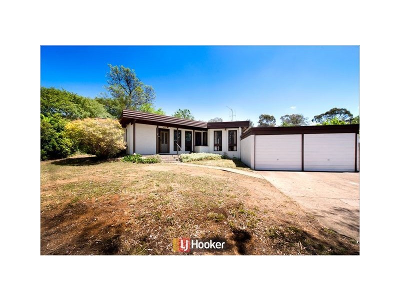 17 Solomon Crescent, Latham ACT 2615