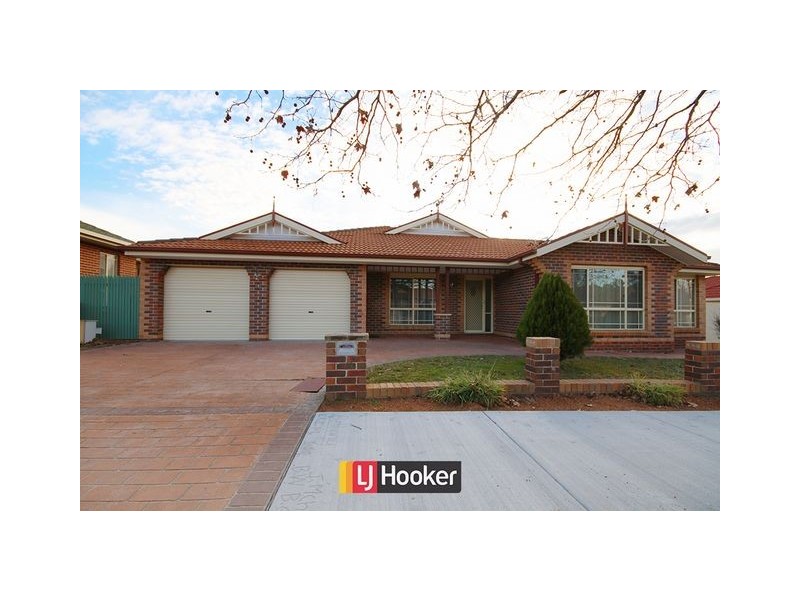 16 Paul Coe Crescent, Ngunnawal ACT 2913