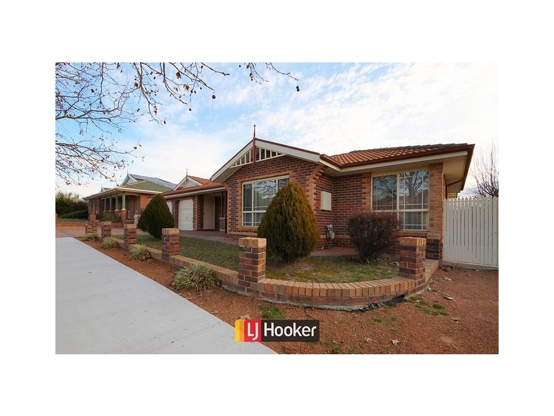 16 Paul Coe Crescent, Ngunnawal ACT 2913