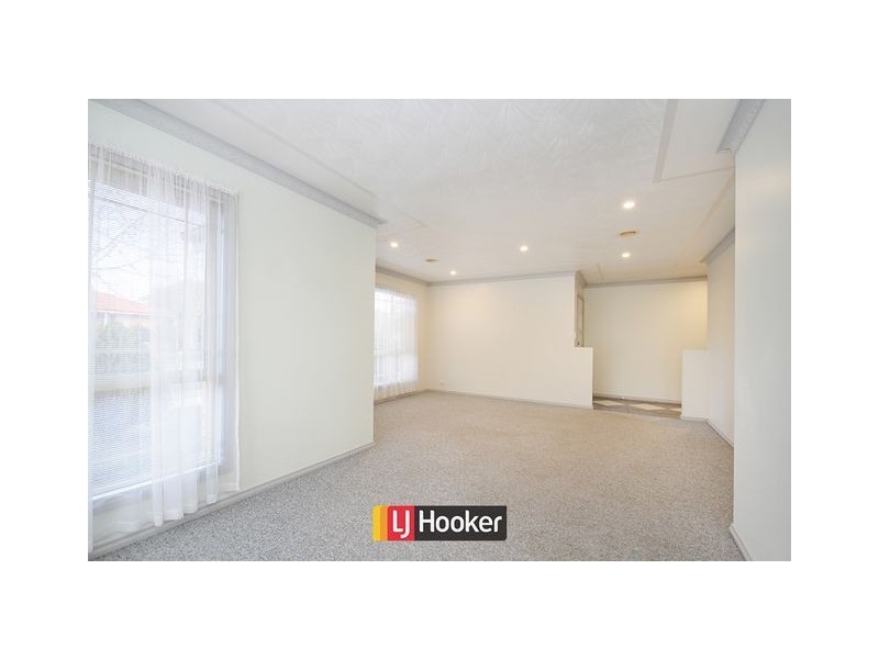 16 Paul Coe Crescent, Ngunnawal ACT 2913
