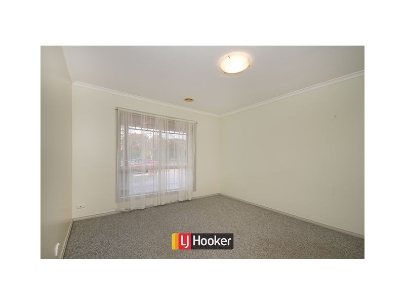 16 Paul Coe Crescent, Ngunnawal ACT 2913