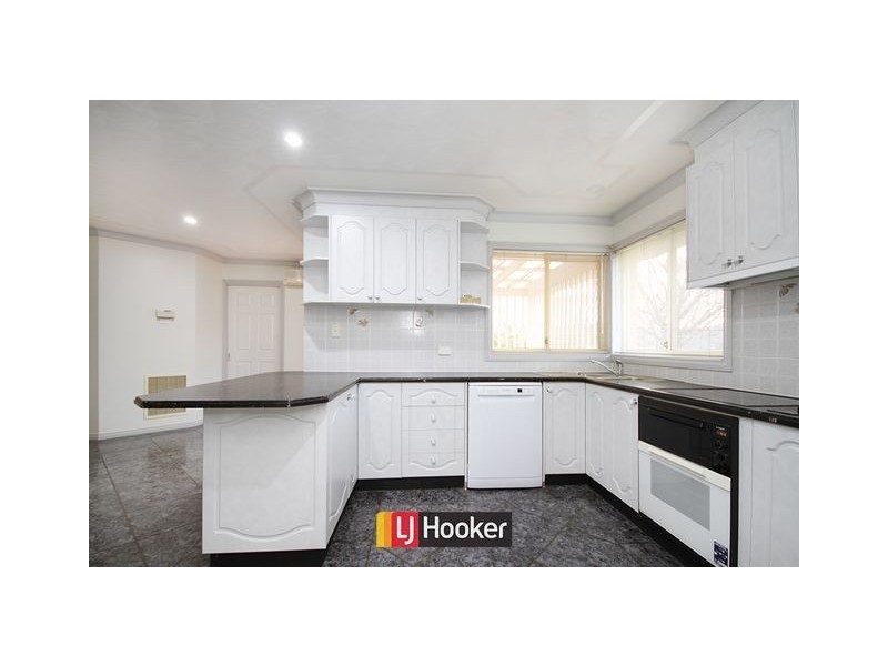 16 Paul Coe Crescent, Ngunnawal ACT 2913