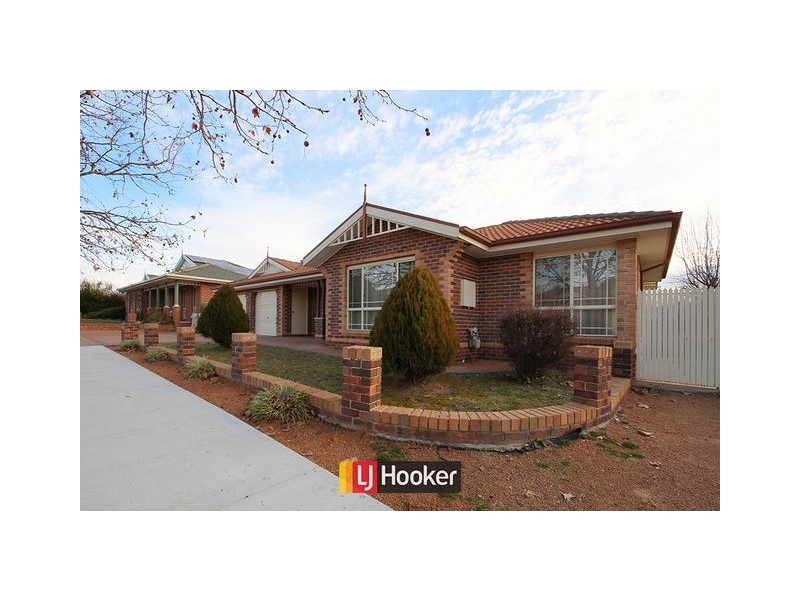 16 Paul Coe Crescent, Ngunnawal ACT 2913