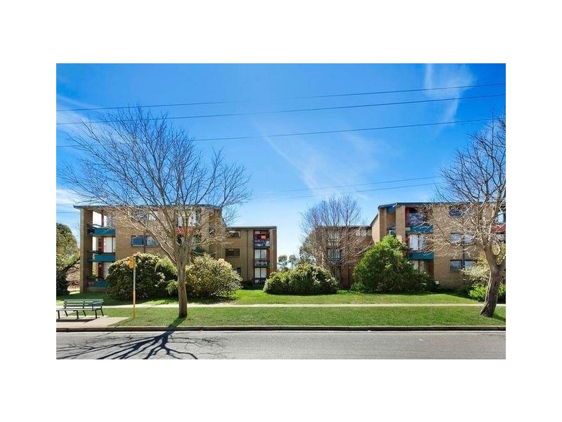 C3/6 Irvine Street, Watson ACT 2602