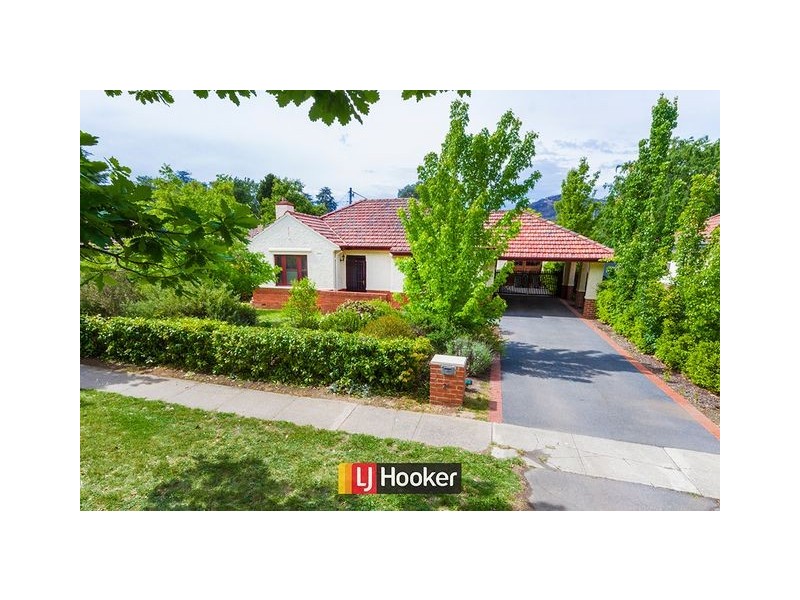 26 Booroondara Street, Reid ACT 2612
