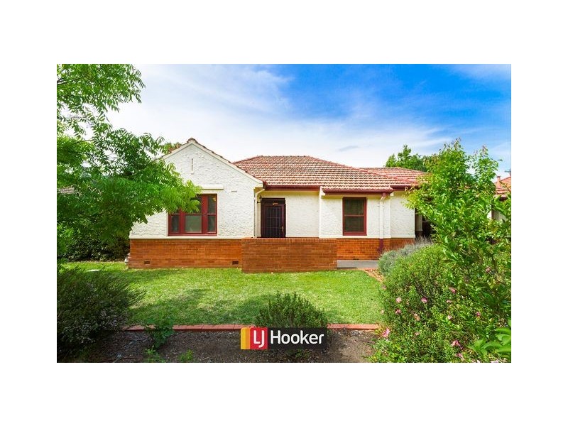 26 Booroondara Street, Reid ACT 2612