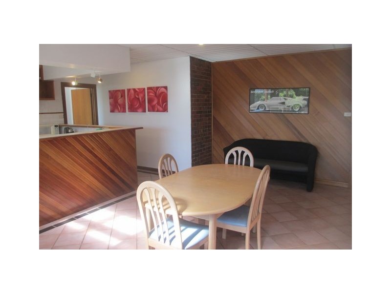 10B Claxton Crescent, Lyneham ACT 2602