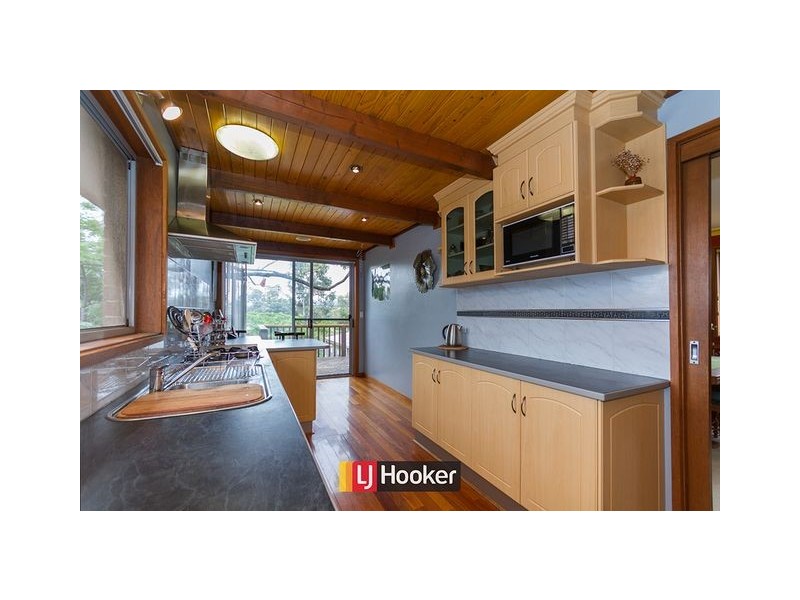 6 Preston Street, Weston ACT 2611