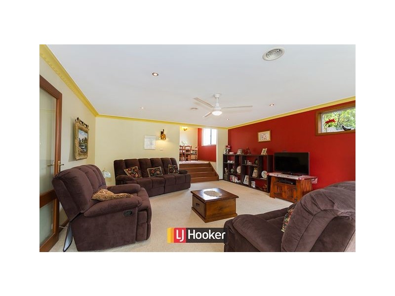 6 Preston Street, Weston ACT 2611