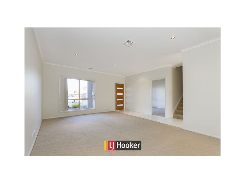 30 Mapleton avenue, Harrison ACT 2914
