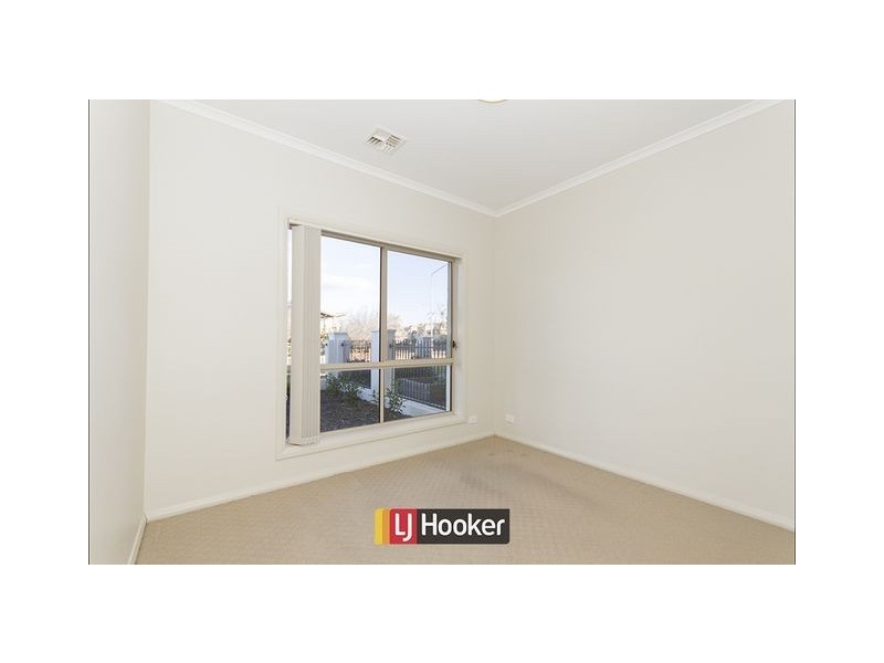30 Mapleton avenue, Harrison ACT 2914