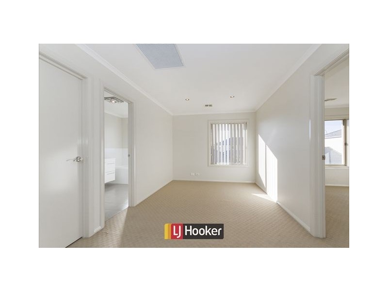 30 Mapleton avenue, Harrison ACT 2914