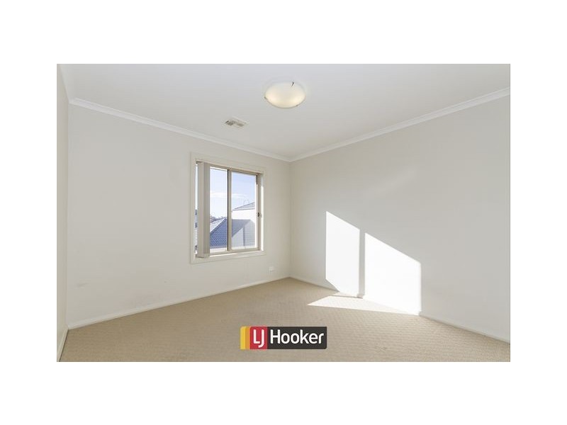 30 Mapleton avenue, Harrison ACT 2914