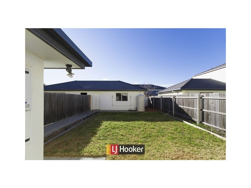 30 Mapleton avenue, Harrison ACT 2914
