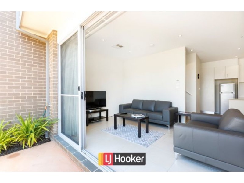 8/21 Samaria Street, Crace ACT 2911