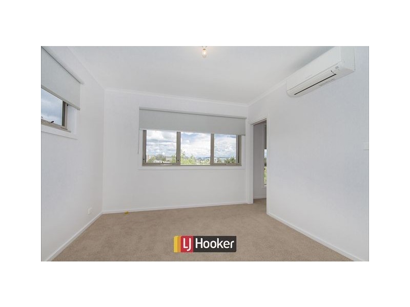 18/20 Clare Burton Street, Franklin ACT 2913
