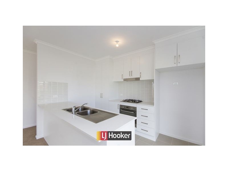 18/20 Clare Burton Street, Franklin ACT 2913