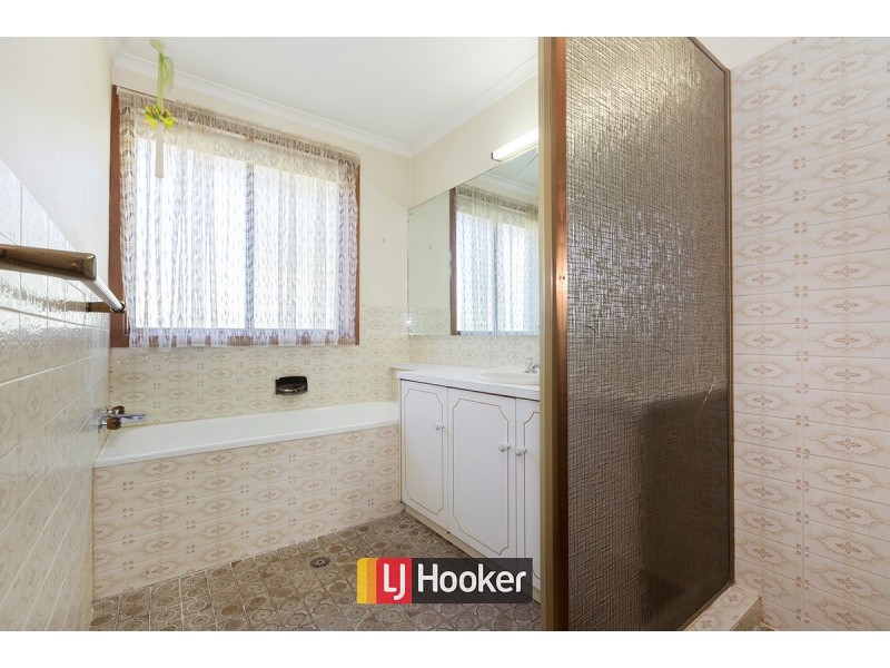 102 Diamantina Crt, Kaleen ACT 2617