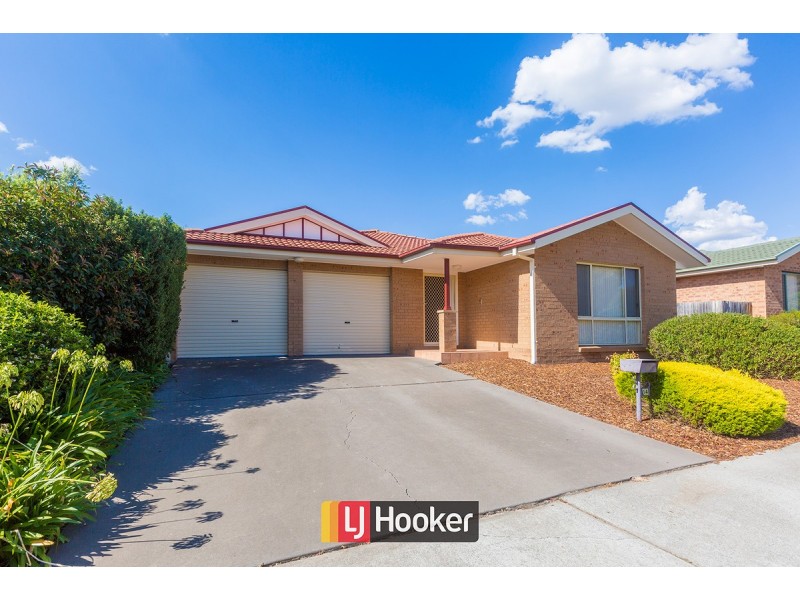 14 Swallow Street, Dunlop ACT 2615