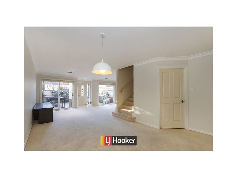 8/32 Gooreen Street, Braddon ACT 2612