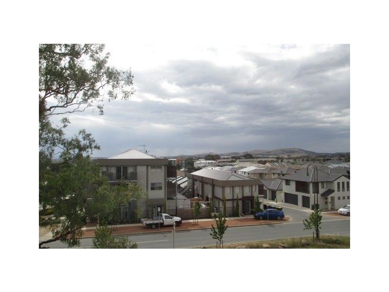 113 Anthony Rolfe Avenue, Gungahlin ACT 2912