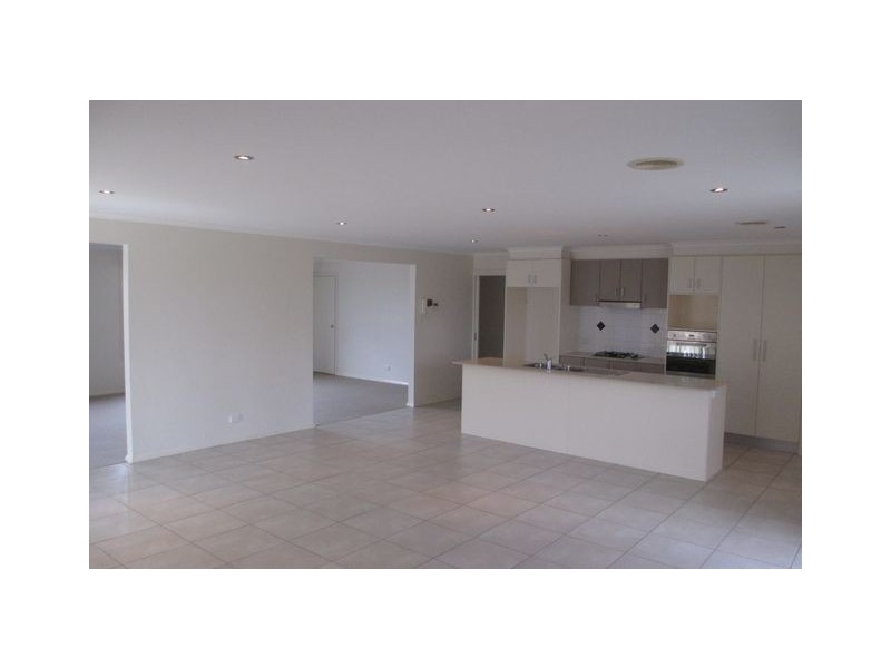 113 Anthony Rolfe Avenue, Gungahlin ACT 2912