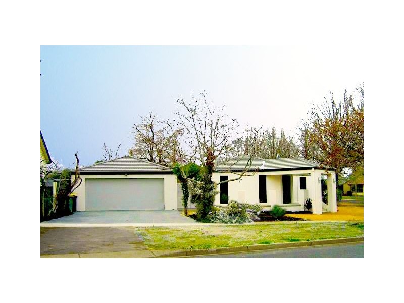 22 Mindarie Street, Narrabundah ACT 2604