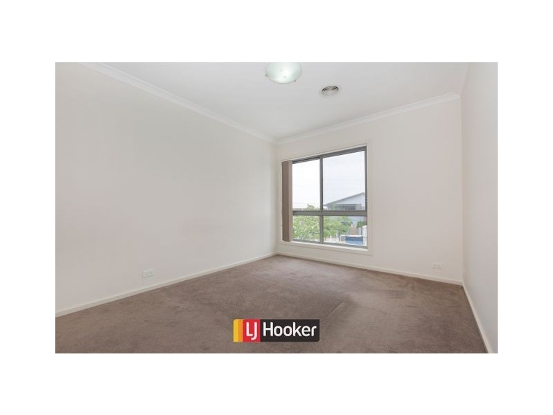 21a Manning Clarke Street, Franklin ACT 2913