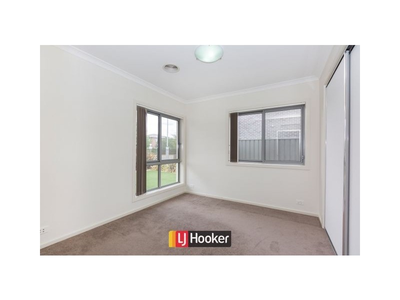 21a Manning Clarke Street, Franklin ACT 2913