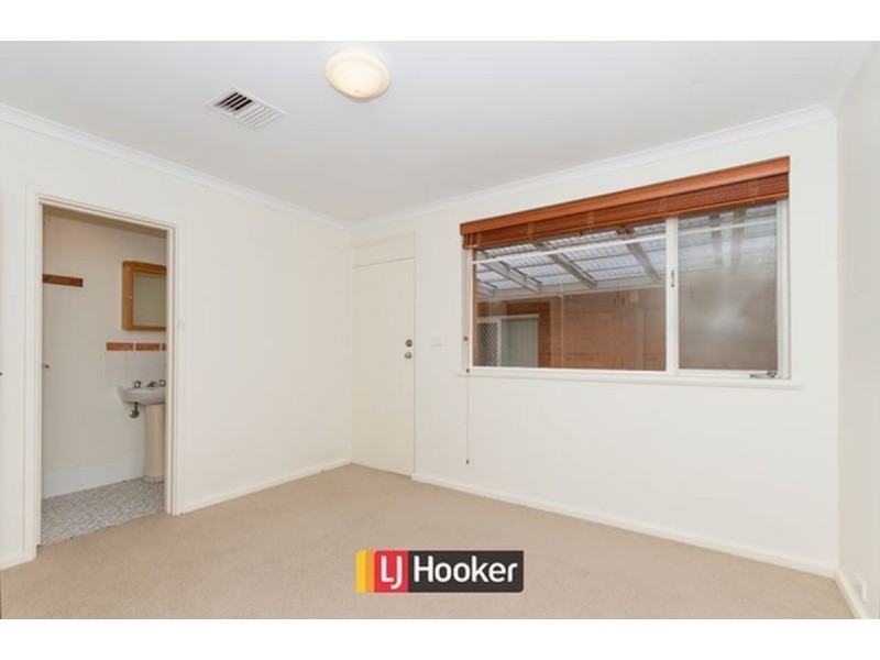 27 Gilmore Crescent, Garran ACT 2605