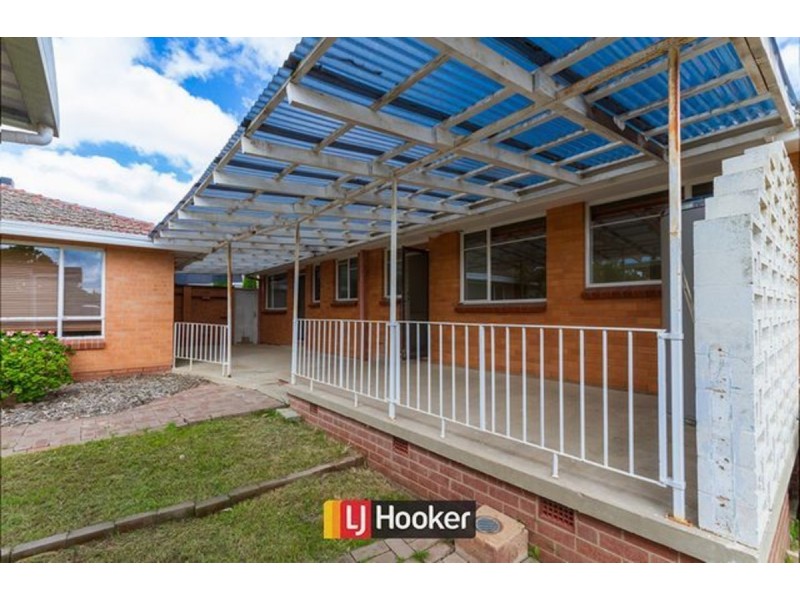 27 Gilmore Crescent, Garran ACT 2605