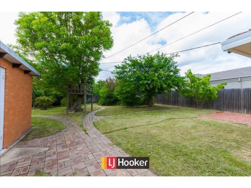 27 Gilmore Crescent, Garran ACT 2605