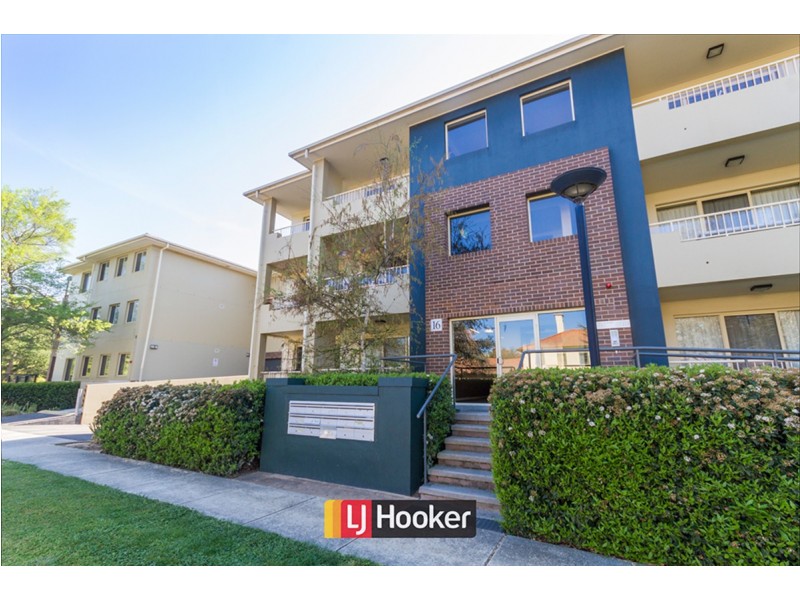 33/16 Doonkuna Street, Braddon ACT 2612