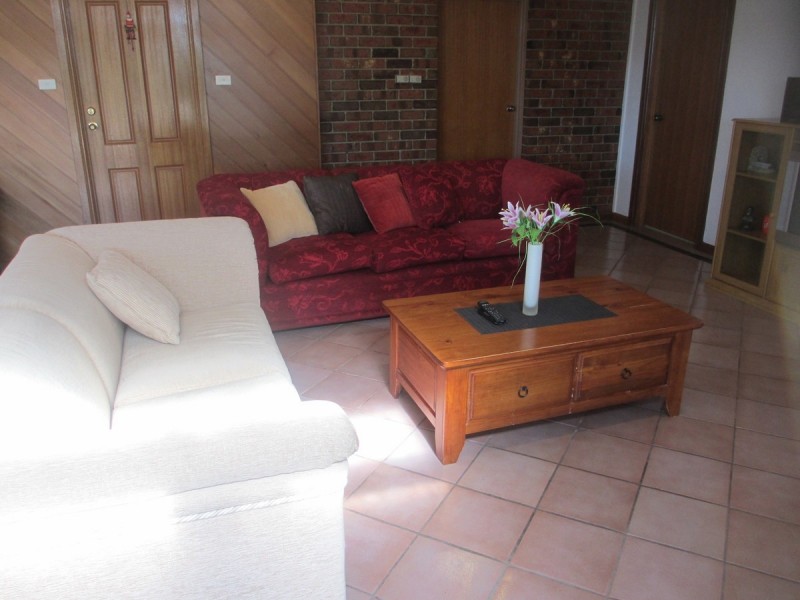 10B Claxton Crescent, Lyneham ACT 2602