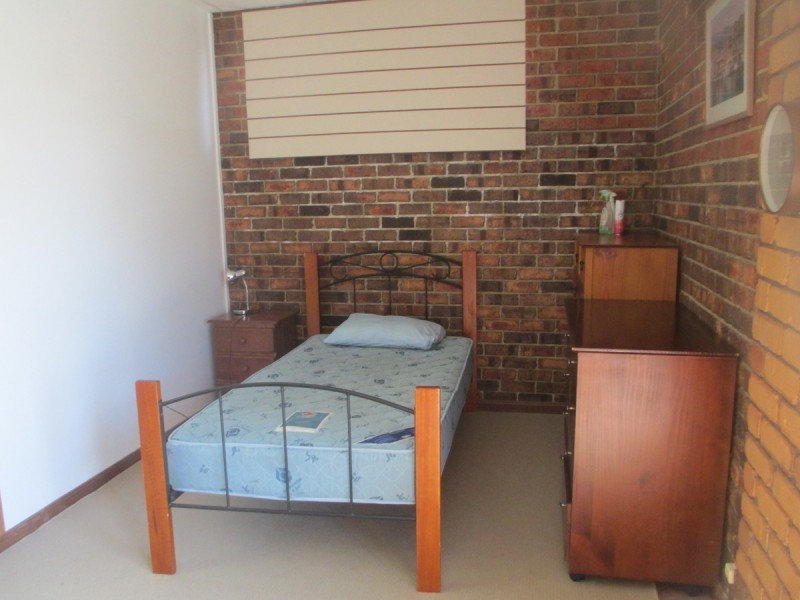 10B Claxton Crescent, Lyneham ACT 2602
