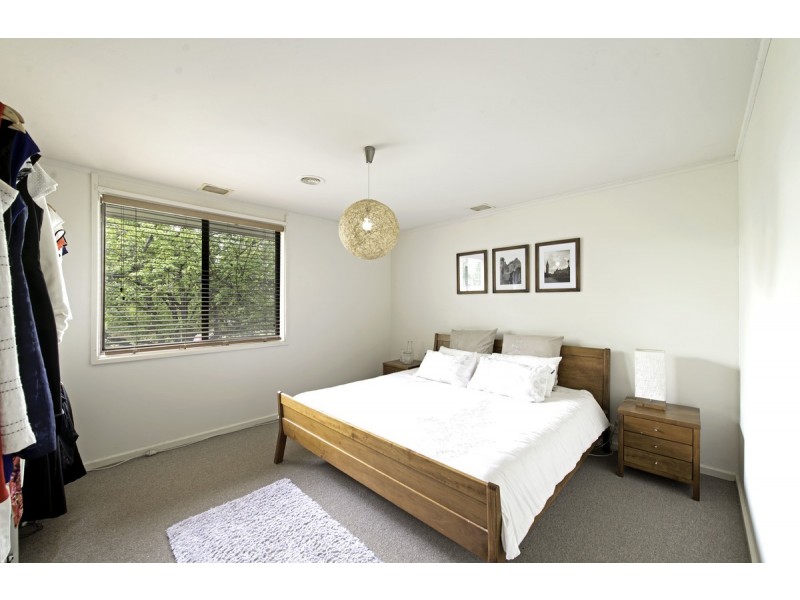 24 Ragless Circuit, Kambah ACT 2902