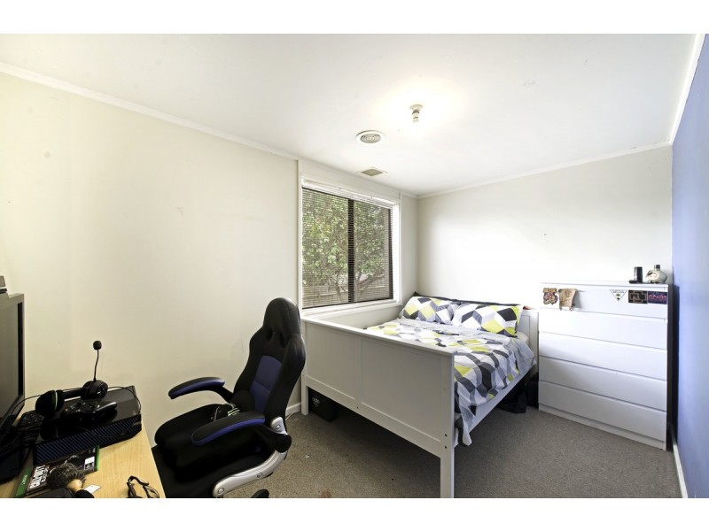 24 Ragless Circuit, Kambah ACT 2902