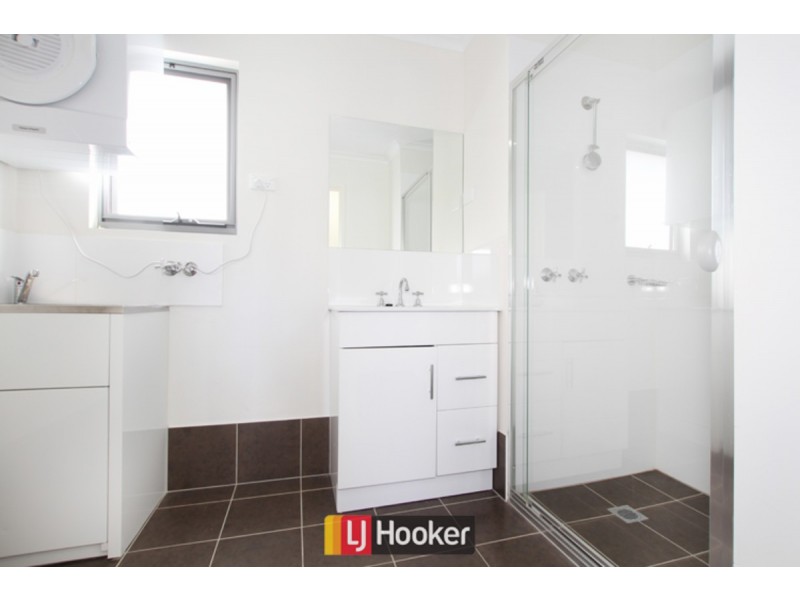 89/75 Elizabeth Jolley Crescent, Franklin ACT 2913