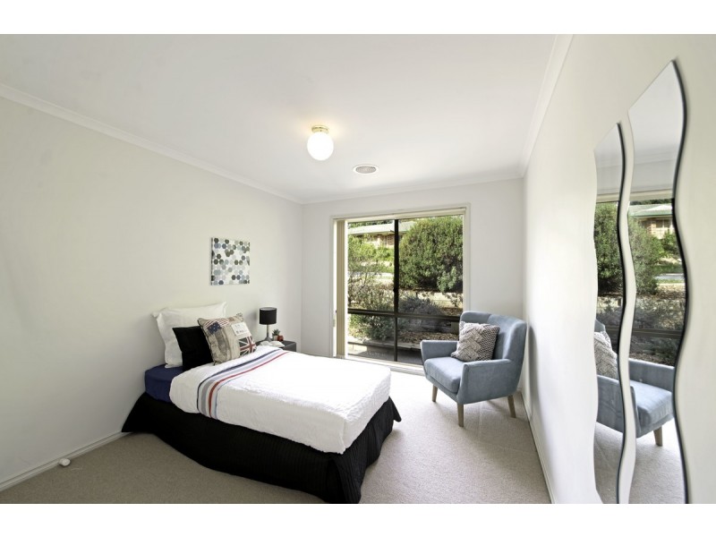 18 Cashion Court, Dunlop ACT 2615