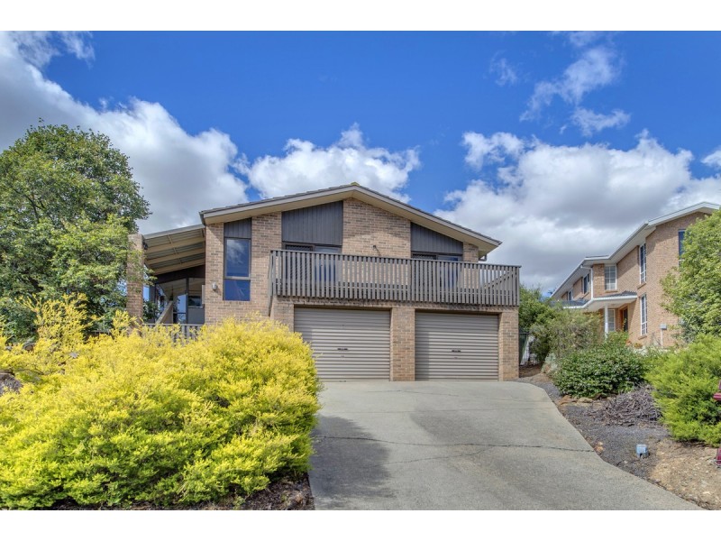 16 Doyle Place, Queanbeyan NSW 2620