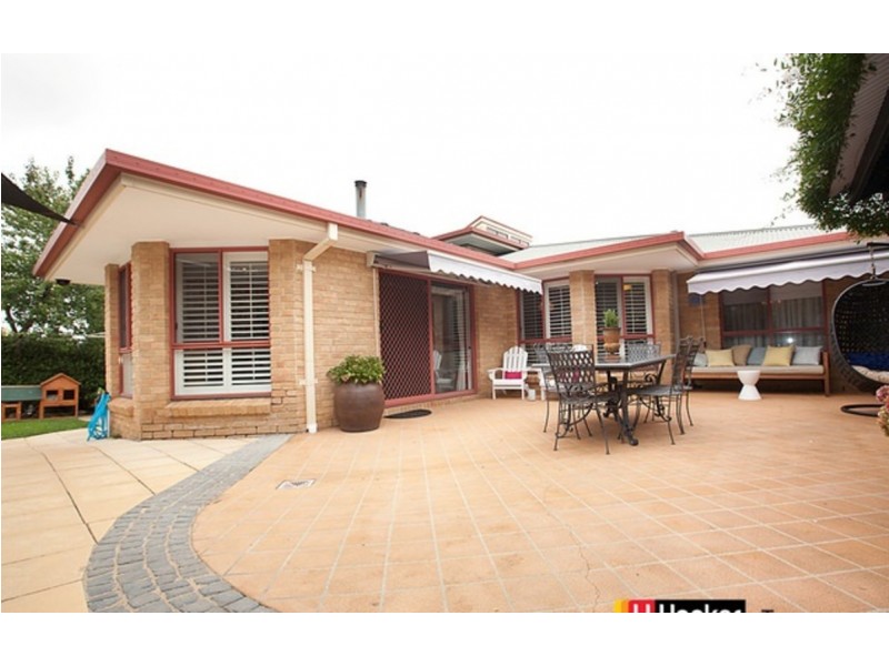 10 Whiteley Street, Conder ACT 2906