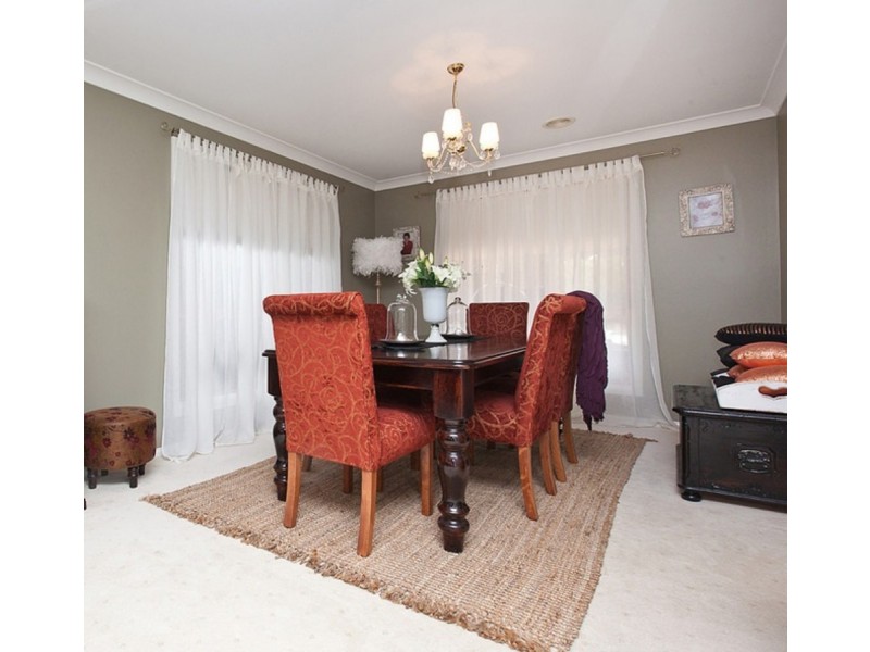 10 Whiteley Street, Conder ACT 2906