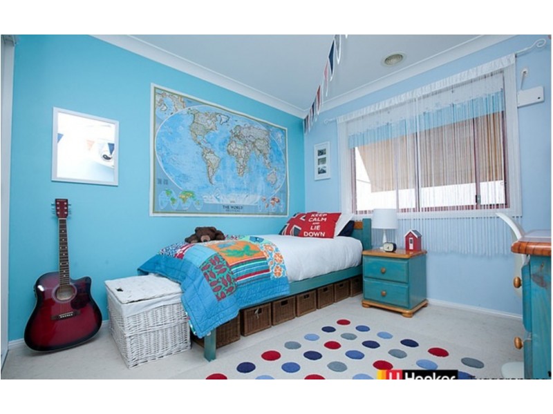 10 Whiteley Street, Conder ACT 2906
