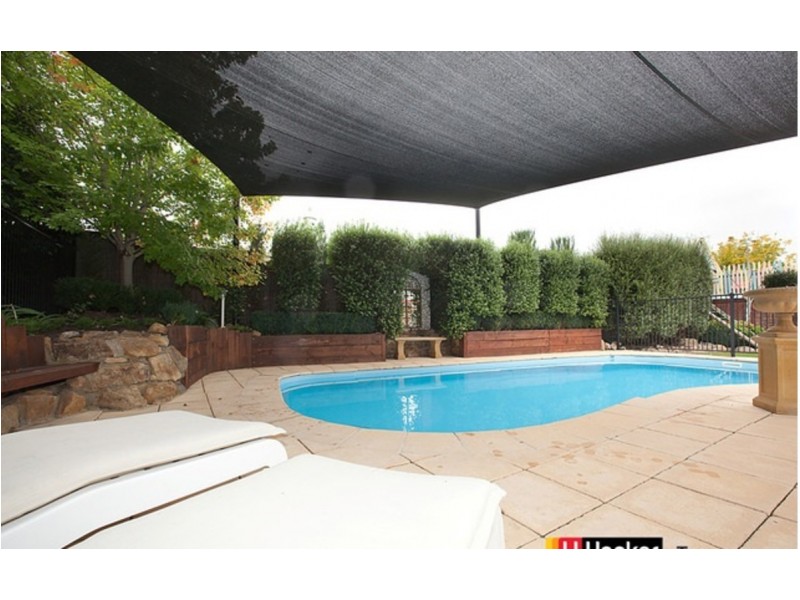 10 Whiteley Street, Conder ACT 2906