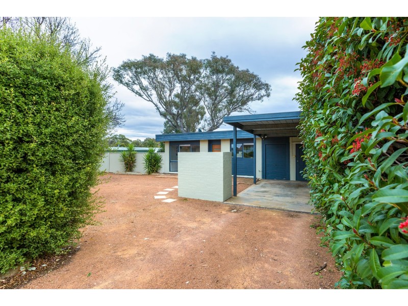 31 Vanzetti Crescent, Kambah ACT 2902