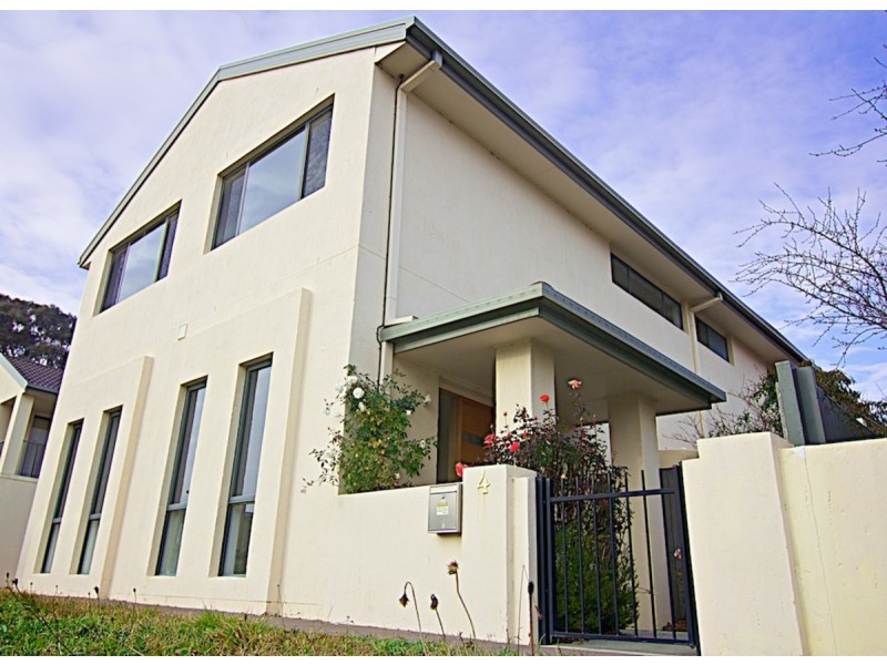 4 Elabana Street, Harrison ACT 2914