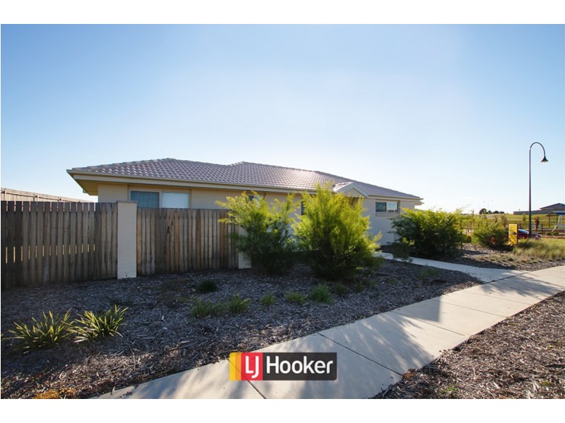 98 Refshauge Crescent, Macgregor ACT 2615